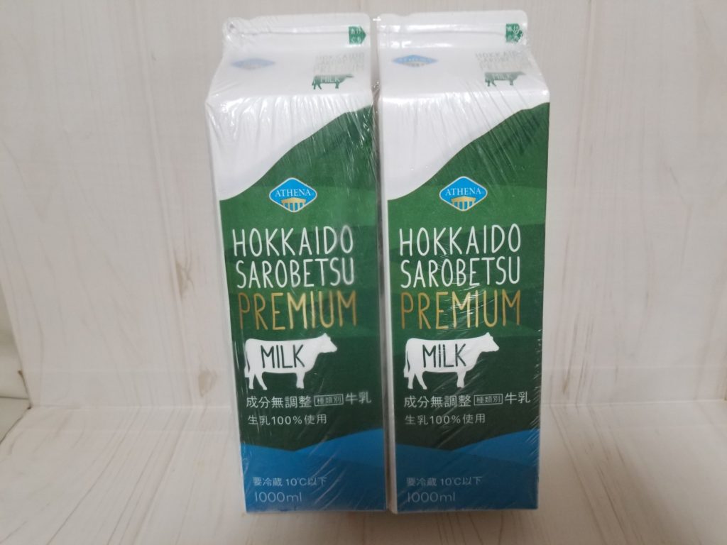 特選牛乳（HOKKAIDO SAROBETSU PREMIUM MILK)
